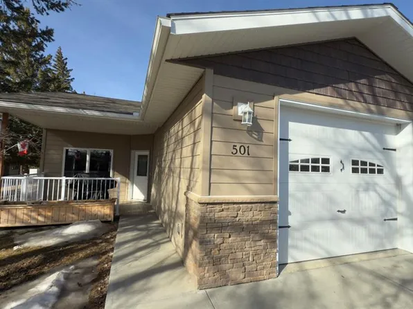 501 5th St W, Hanna, AB T0J 1P0