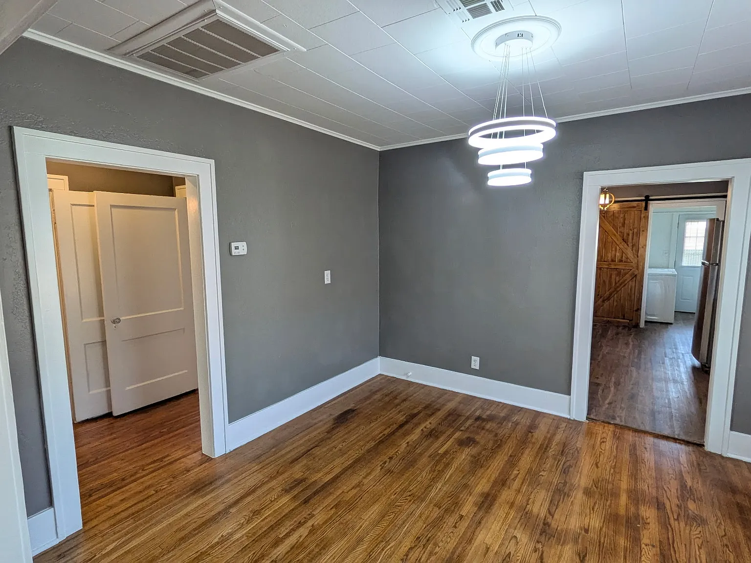 3 bed, 1274 sqft, $1,680 — Photo 4