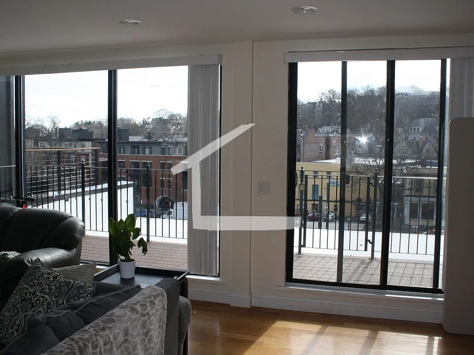 1620 Beacon St #2