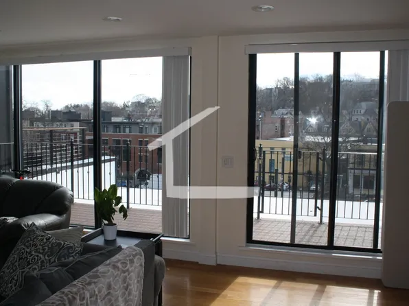 1620 Beacon St Ste 2, Brookline, MA 02446