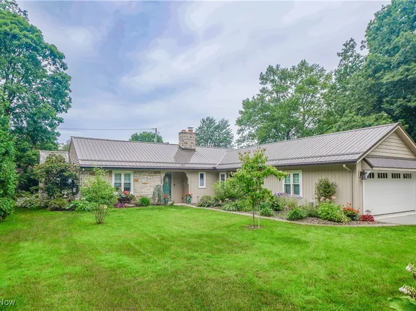 1209 Providence Rd NE, Massillon, OH 44646