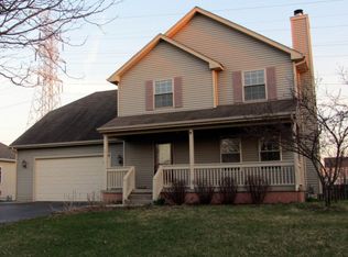 203 Cascade Dr, Crystal Lake, IL 60012