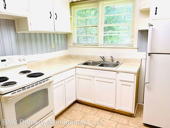 5th image of 2251 Brewton St