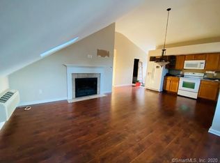 57 S Chestnut St, Plainfield, CT 06374