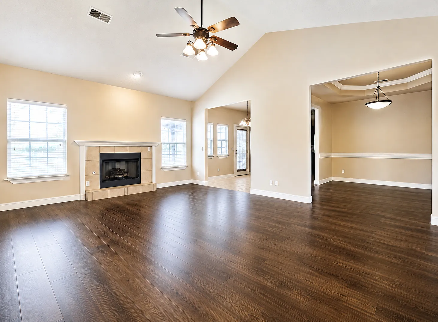3 bed, 1670 sqft, $1,895 — Photo 2