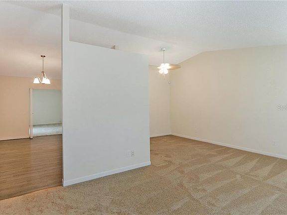 5th image of 10809 Airview Dr