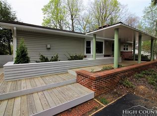 746 Stadium Dr, Boone, NC 28607