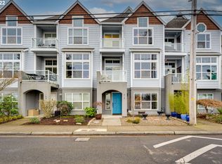 536 NE Bridgeton Rd, Portland, OR 97211