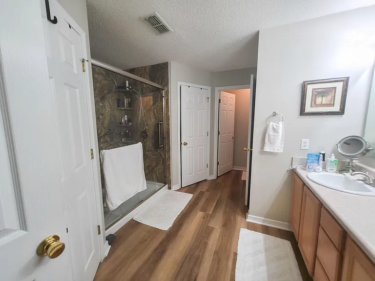 7399 Broadmoor St — Photo 15