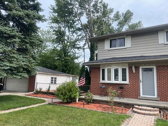 2nd image of 4420 Stratford Dr