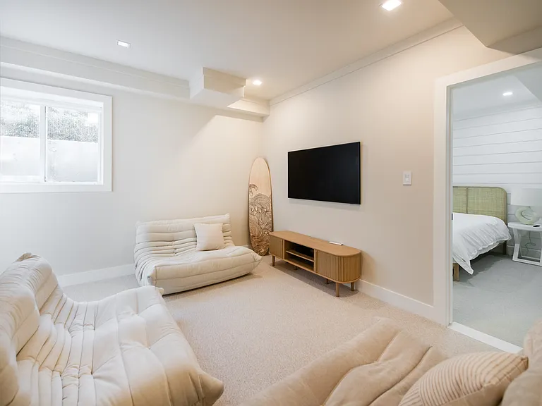 42 Knoll Rd — Photo 17