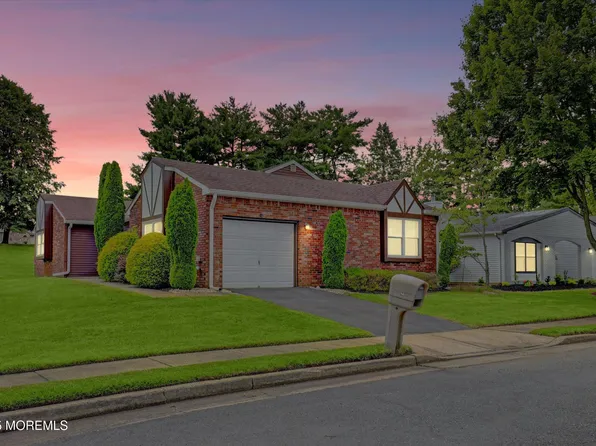 14 Weston Court, Marlboro, NJ 07746