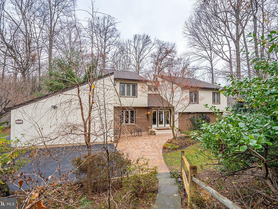 1st image of 11696 Fox Glen Dr