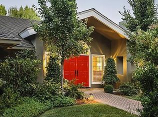 205 Uplands Dr, Hillsborough, CA 94010