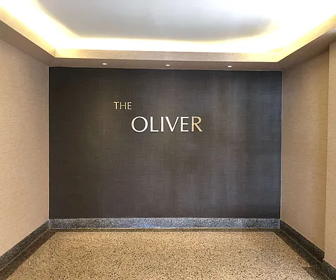 Sold by Momentum Real Estate LLC | media 35