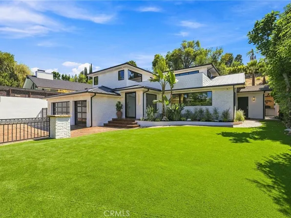 4949 Bilmoor Ave, Tarzana, CA 91356