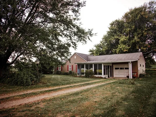 3303 Ernsberger Rd, Mansfield, OH 44903