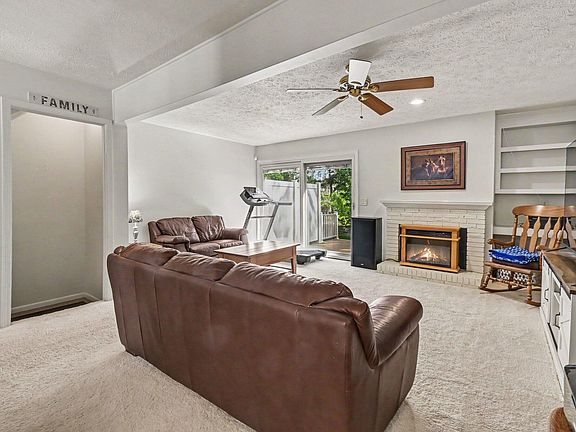 5th image of 7117 Medallion Dr