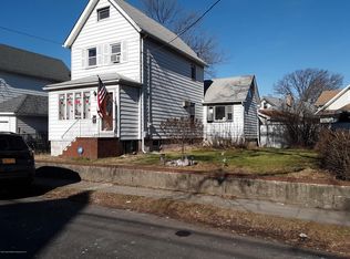 63 Seymour Ave, Staten Island, NY 10302