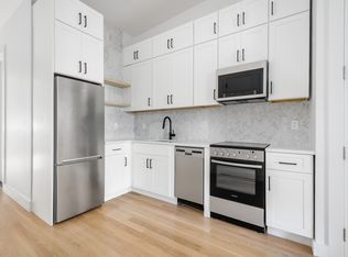 204 Calyer St APT 1R, Brooklyn, NY