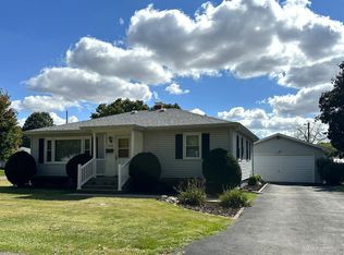 510 W Sanborn St, Galesburg, IL 61401