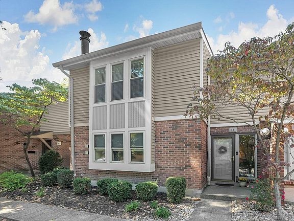 3rd image of 43 Oakwood Ct