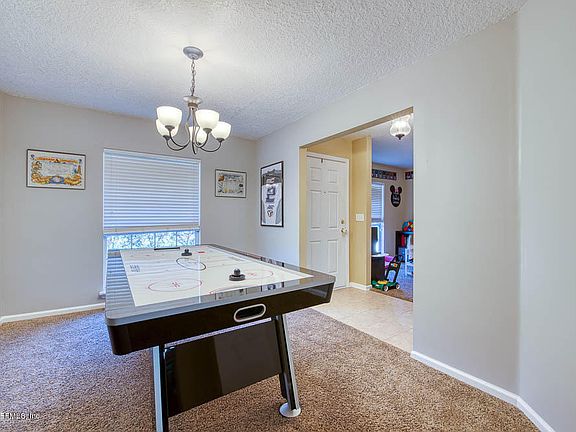 5th image of 1435 Samantha Cir S