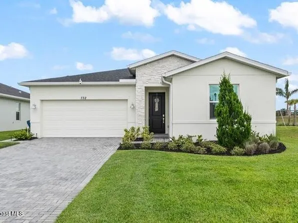 732 Veridian Cir NW, Palm Bay, FL 32907