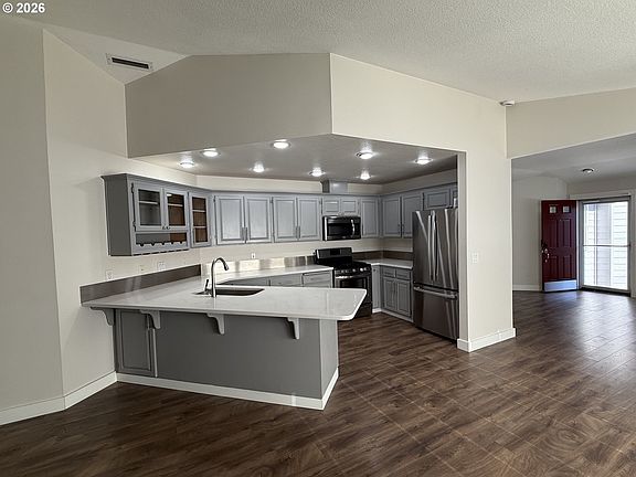 3rd image of 16628 SW Jordan Way