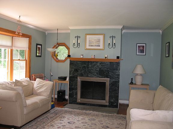 2nd image of 435 Woodland Dr