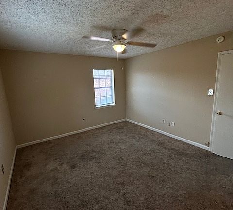 5th image of 1518A Delplaza Dr #6