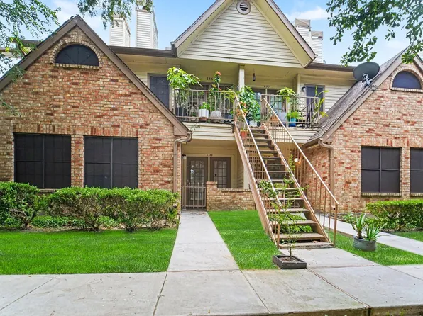 2425 Holly Hall St APT 139, Houston, TX 77054