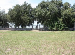 3225 Landing Vw, Tavares, FL 32778