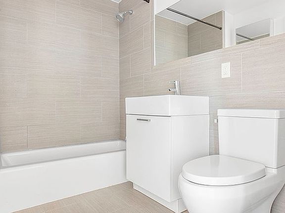 5th image of 542 W 153rd St #701-1