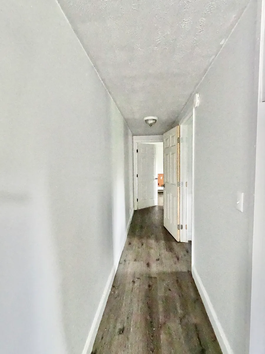 Building Photo - 1517 Tinkertown Ave #D