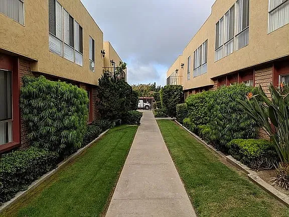 617 3rd Ave #8 — Photo 9