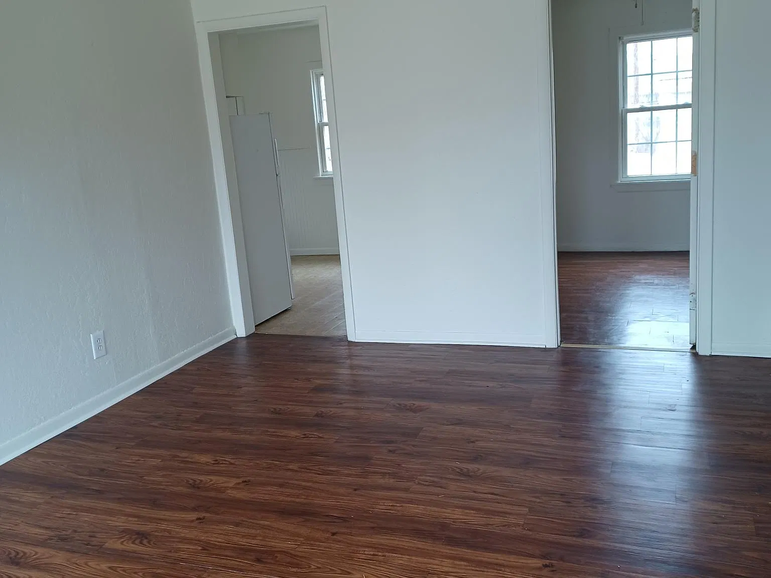 3 bed, 1200 sqft, $800 — Photo 2