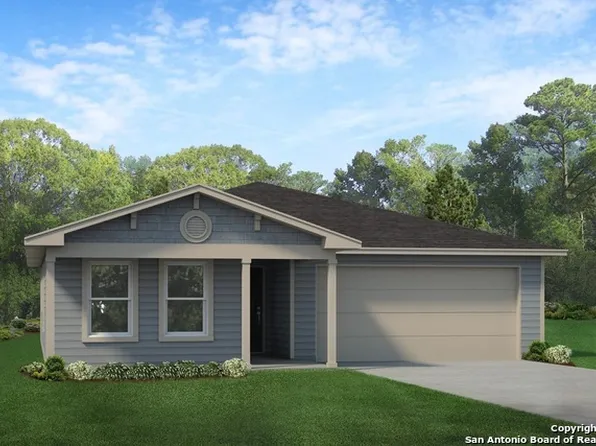 1624 N CAMP ST, Seguin, TX 78155