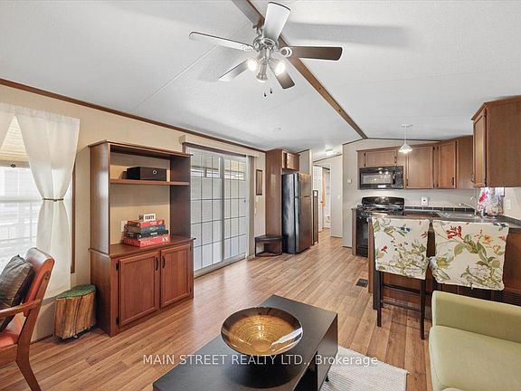 4th image of 29 Hawaiian Cir
