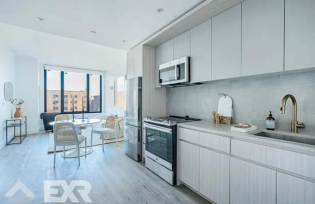 Rented by EXR | media 17