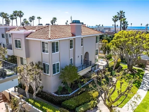 6132 Fernwood Dr, Huntington Beach, CA 92648