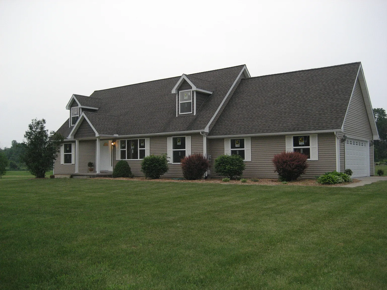 4845 Sawmill Lake Rd photo 1