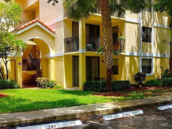 2nd image of 10111 W Sunrise Blvd APT 303