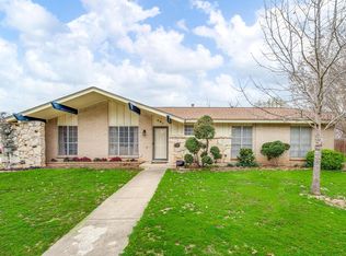 901 Chattanooga Dr, Bedford, TX 76022