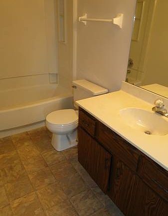 3rd image of 7776 Pinney Hill Ct