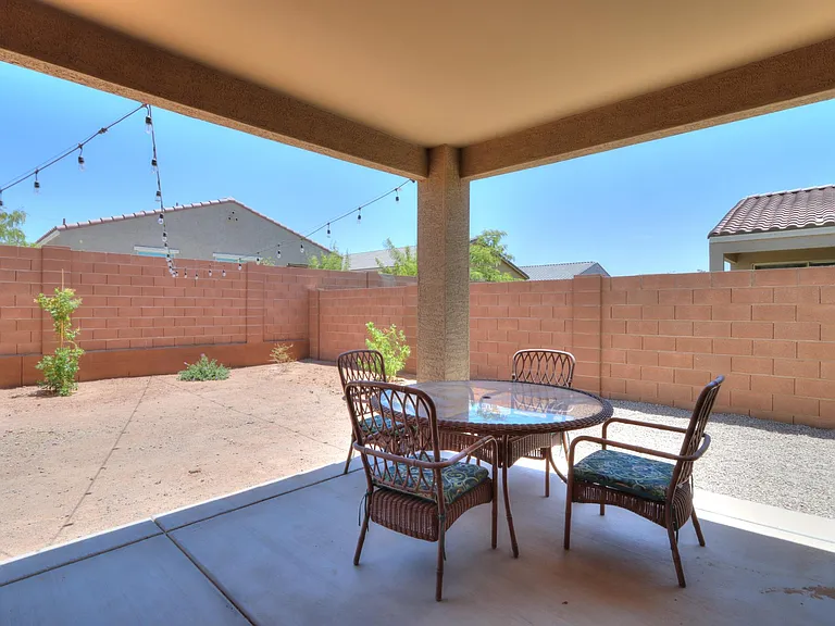 264 S San Gregorio Ln — Photo 32