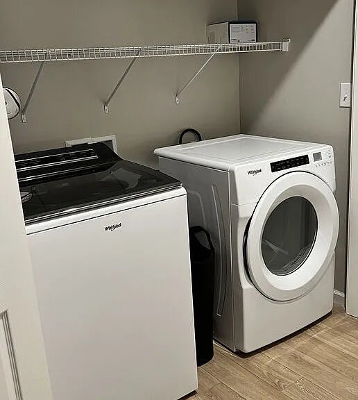 River West Apartments — Photo 42