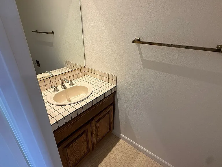 6252 Ridgemont Dr — Photo 29