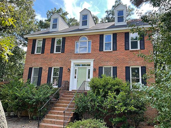 2nd image of 109 Southlake Ct