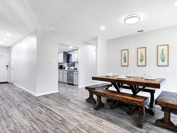 5th image of 6807 Skynook Dr